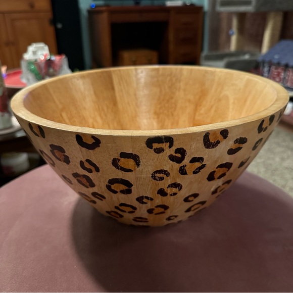 Clay Art Other - Leopard wood salad bowl